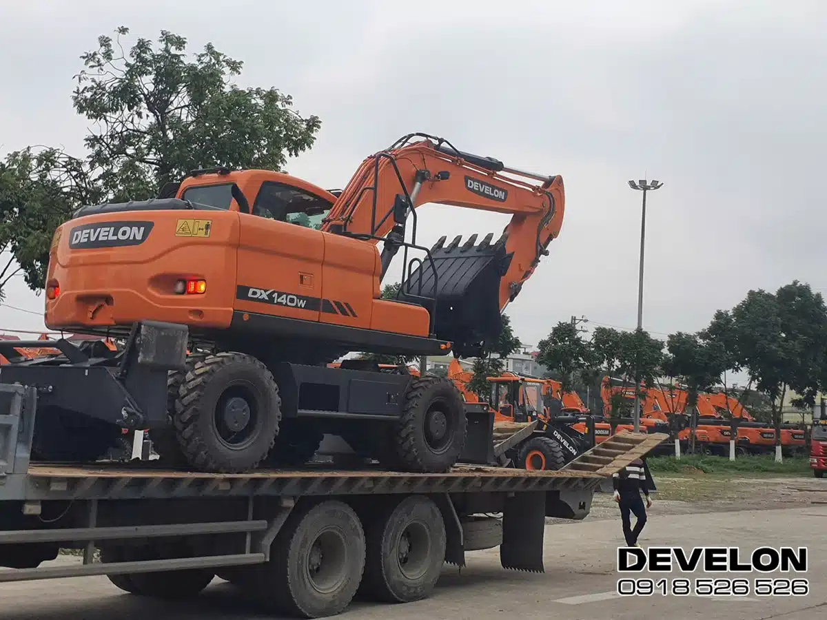 Máy Xúc Develon DX140W - Ảnh 3