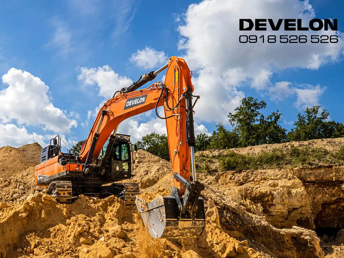 Máy Xúc Bánh Xích Develon DX420LC
