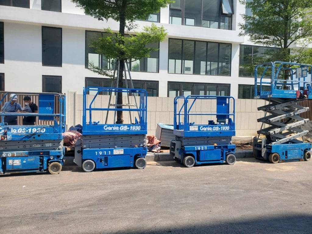 Top 5 Nhà Cung Cấp Dịch Vụ Cho Thuê Xe Nâng Người Uy Tín Tại Hà Nội